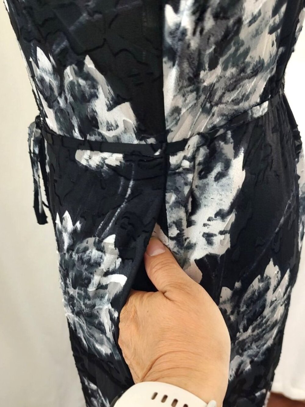 WHBM White House Black Market Avery Floral Black Burnout Jumpsuit 6 - Picture 8 of 11